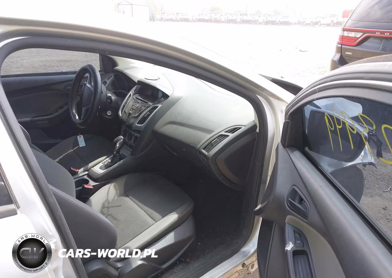 2012 Ford Focus Se VIN:1FAHP3F21CL414177 - 5
