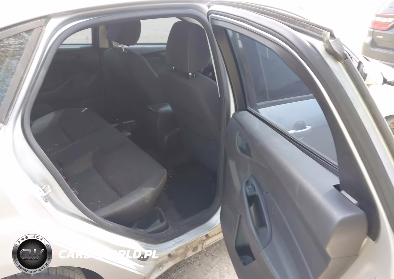 2012 Ford Focus Se VIN:1FAHP3F21CL414177 - 8