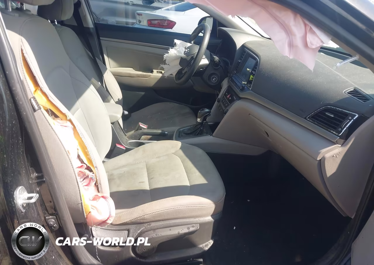 2018 Hyundai Elantra Sel VIN:5NPD84LF4JH234891 - 5