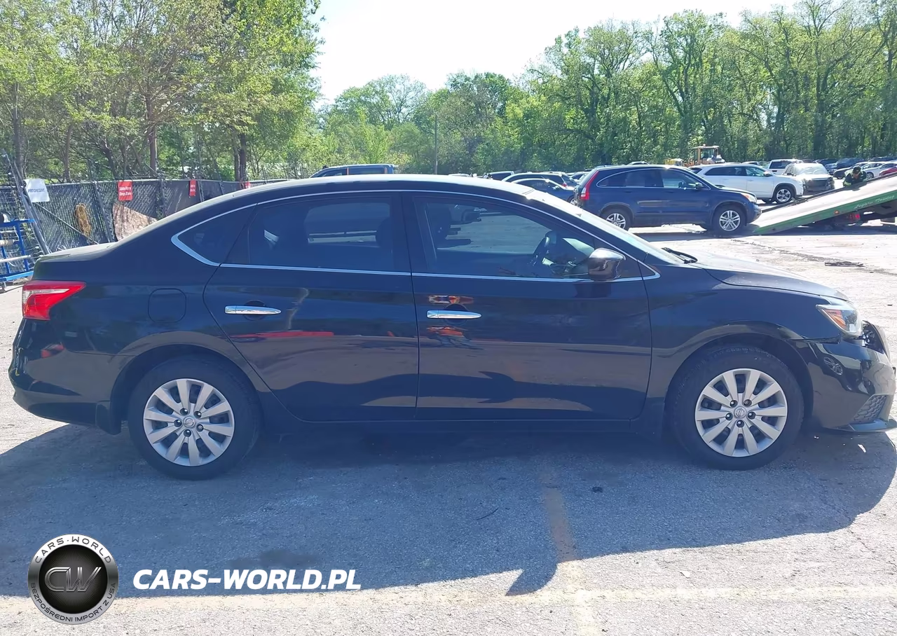 2019 Nissan Sentra S VIN:3N1AB7AP7KY404587 - 13