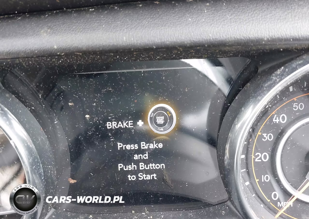 2019 Jeep Wrangler Unlimited Sahara 4X4 VIN:1C4HJXEG7KW572360 - 15