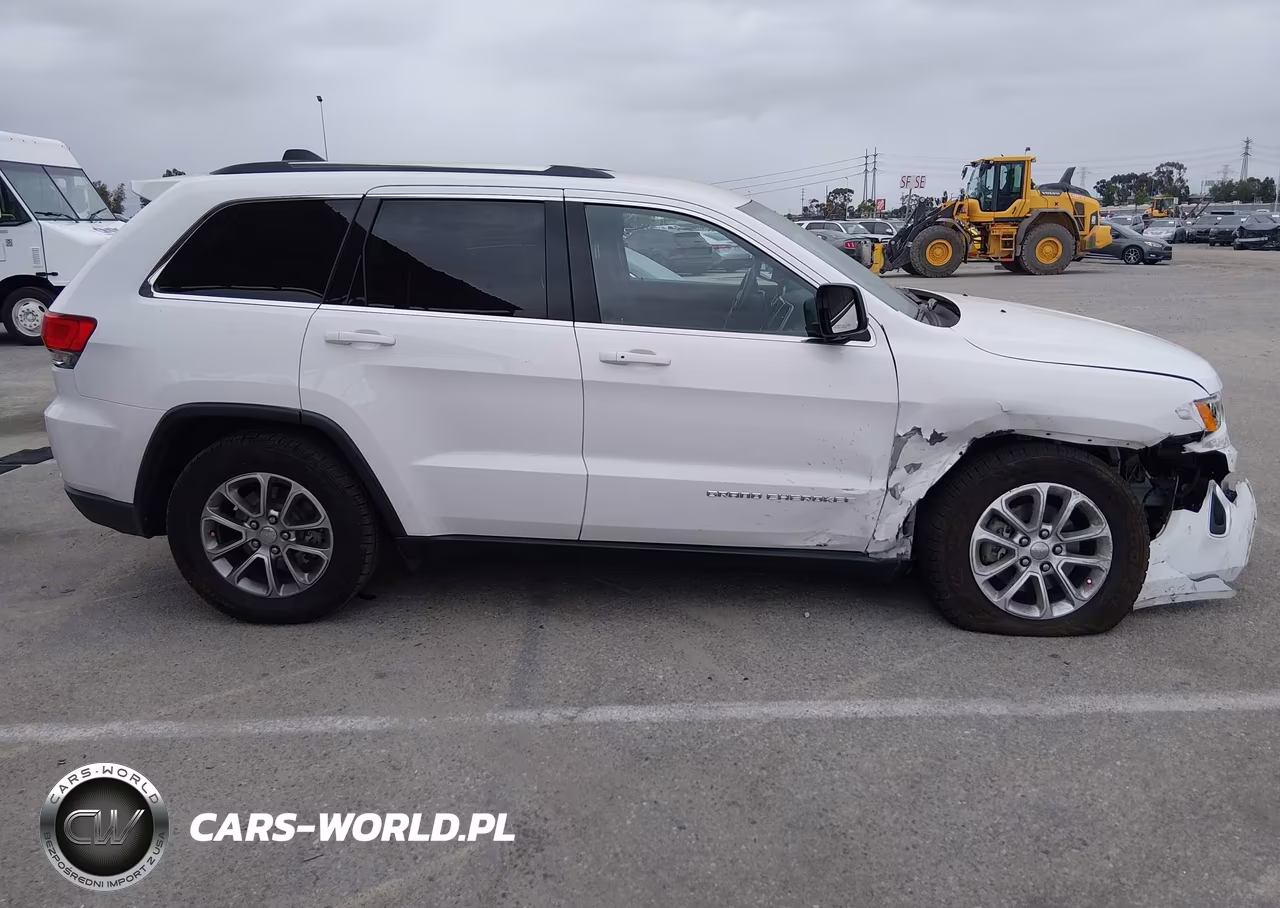 2016 Jeep Grand Cherokee Laredo VIN:1C4RJEAG2GC415598 - 13