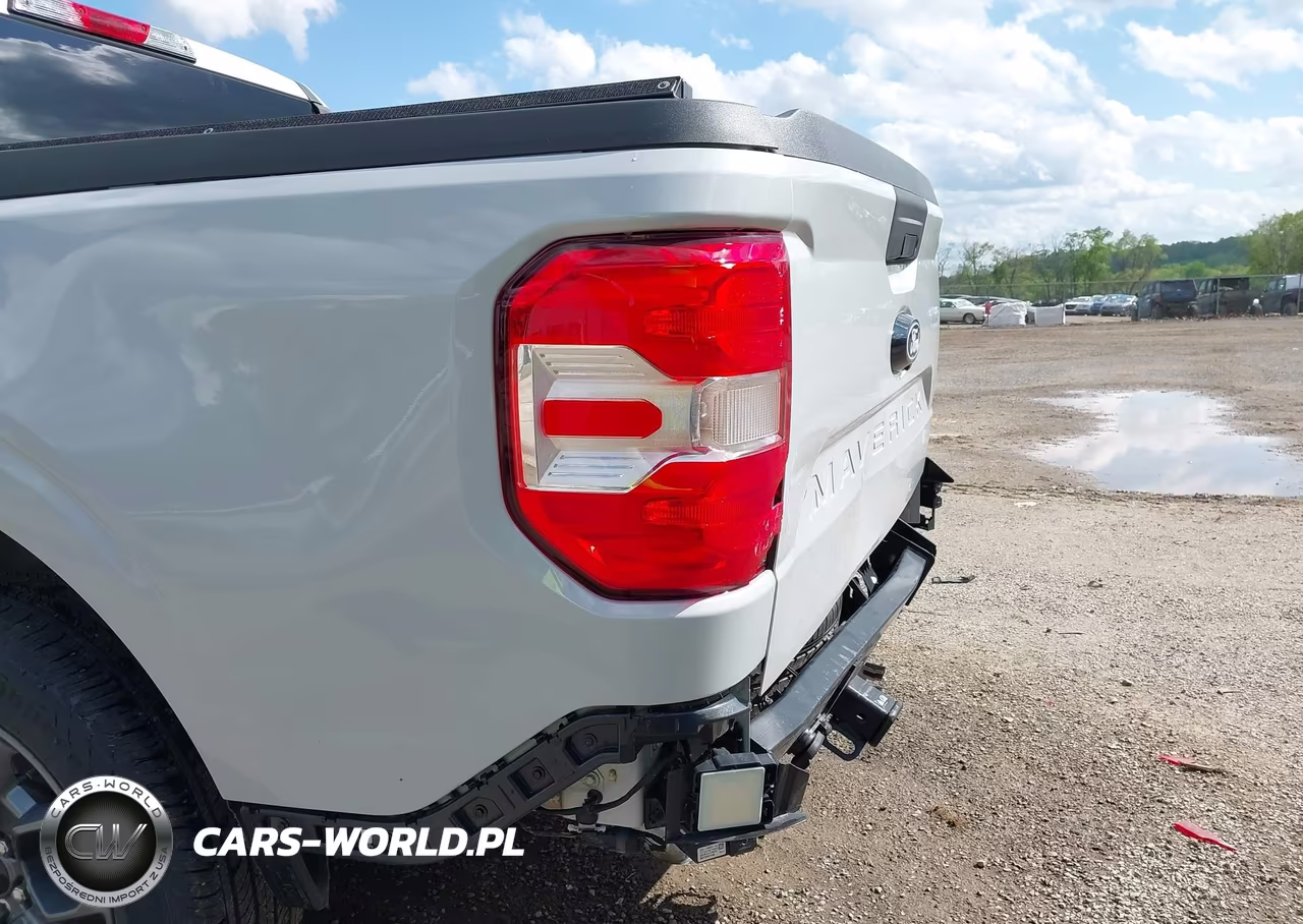 2025 Ford Maverick Xlt VIN:3FTTW8JA9SRB74377 - 18