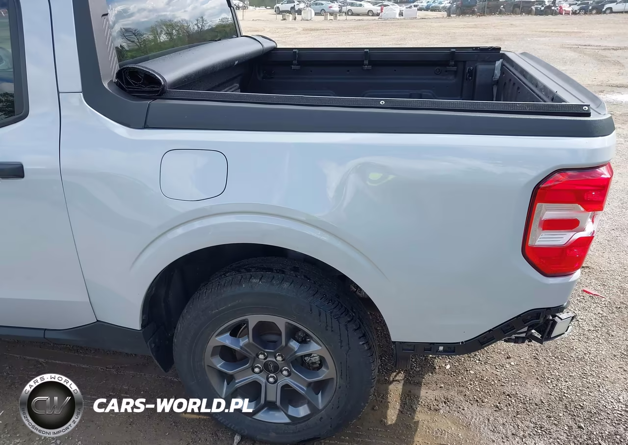 2025 Ford Maverick Xlt VIN:3FTTW8JA9SRB74377 - 19