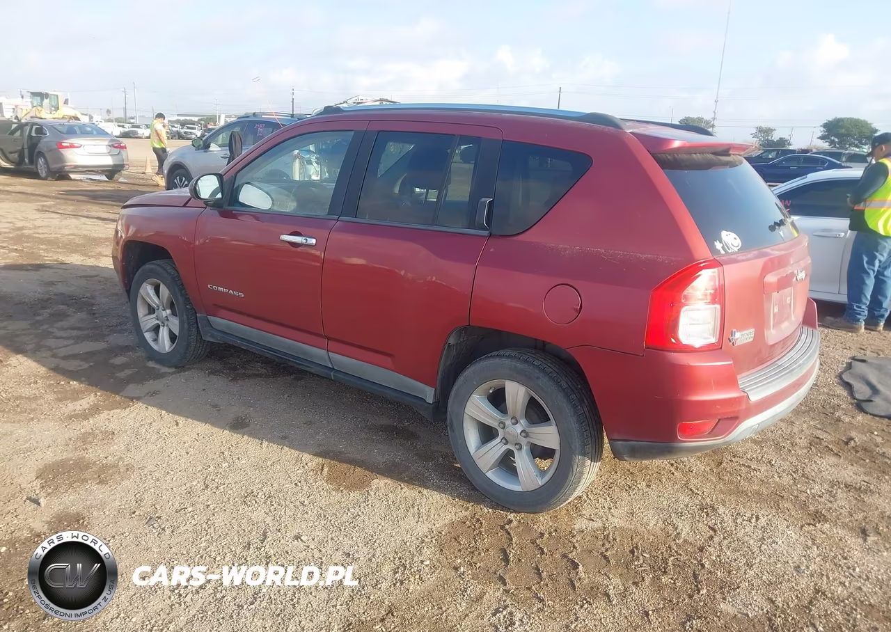 2011 Jeep Compass VIN:1J4NT1FB3BD143882 - 3