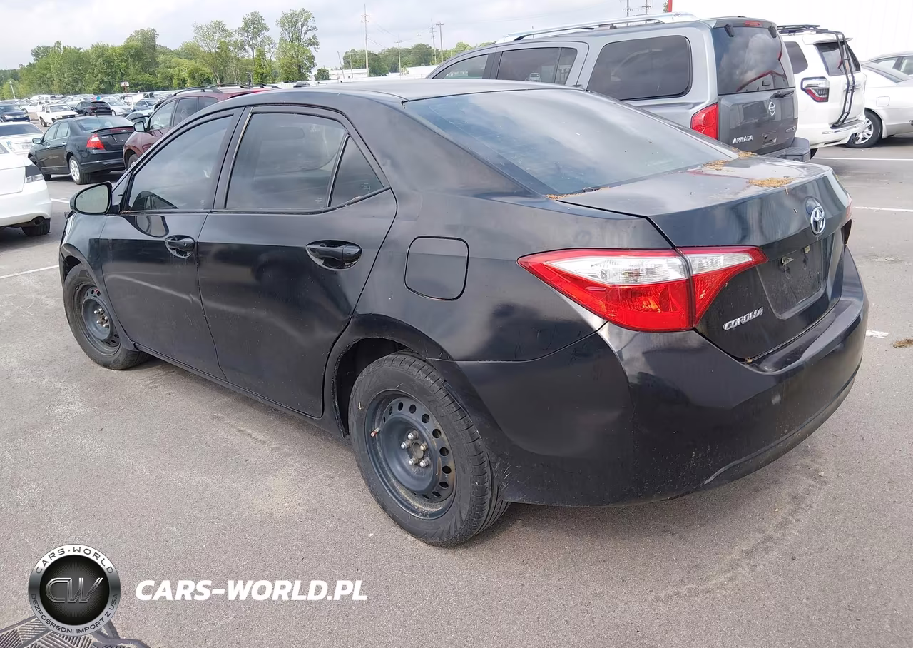 2015 Toyota Corolla Le VIN:5YFBURHE3FP324334 - 3