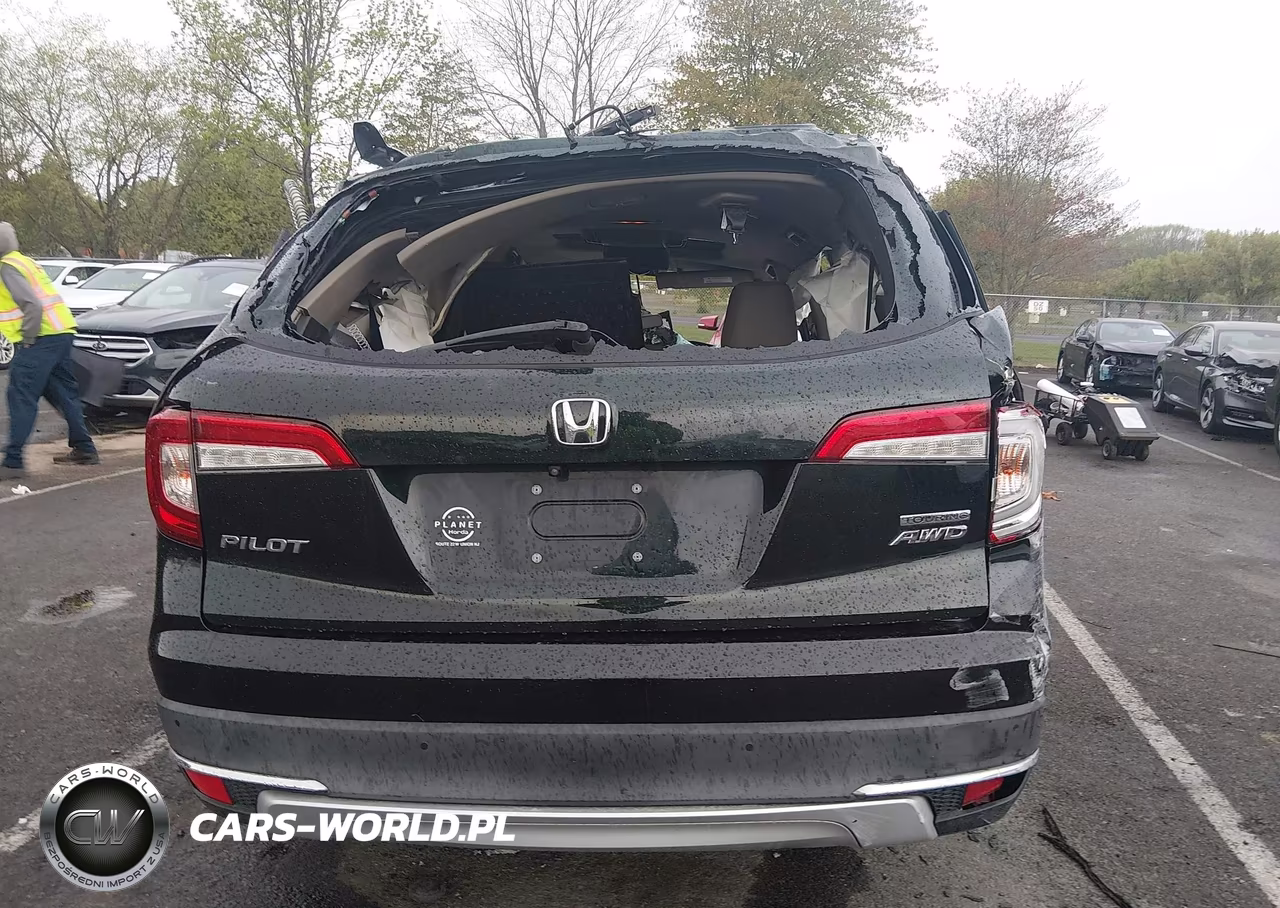 2019 Honda Pilot Touring VIN:5FNYF6H95KB051263 - 16