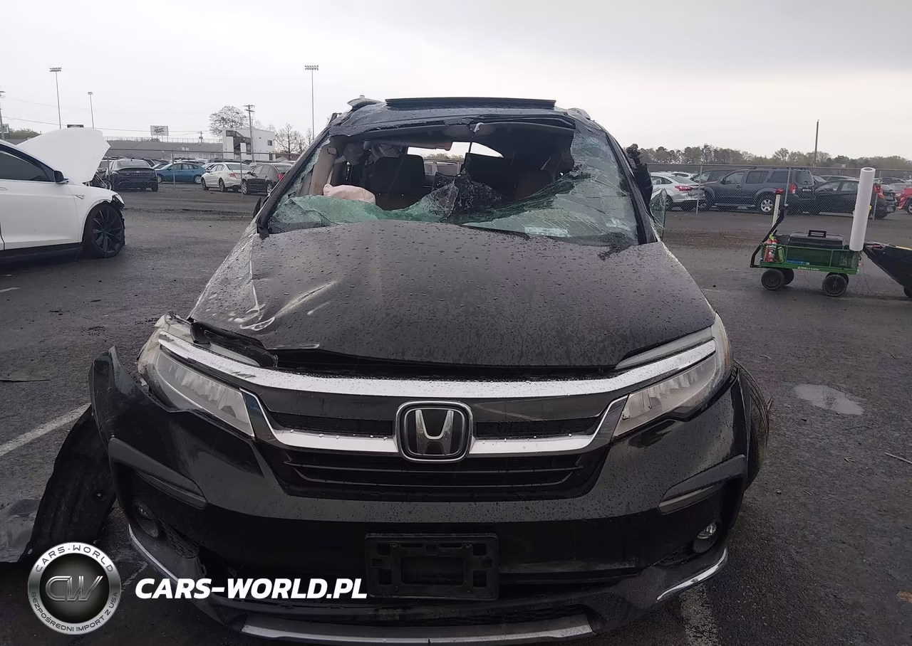 2019 Honda Pilot Touring VIN:5FNYF6H95KB051263 - 6