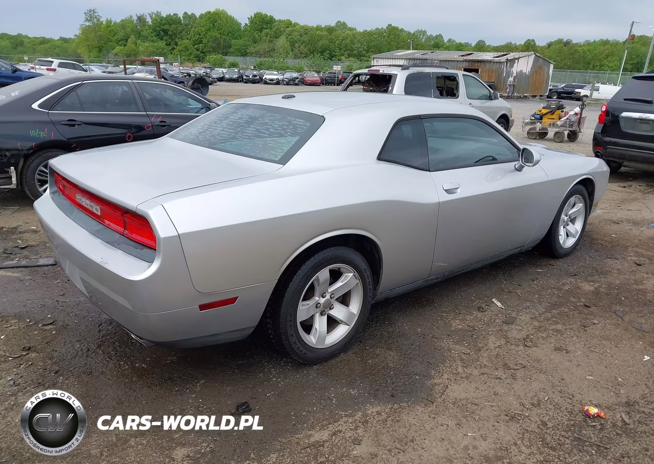 2012 Dodge Challenger Sxt VIN:2C3CDYAG0CH118064 - 4
