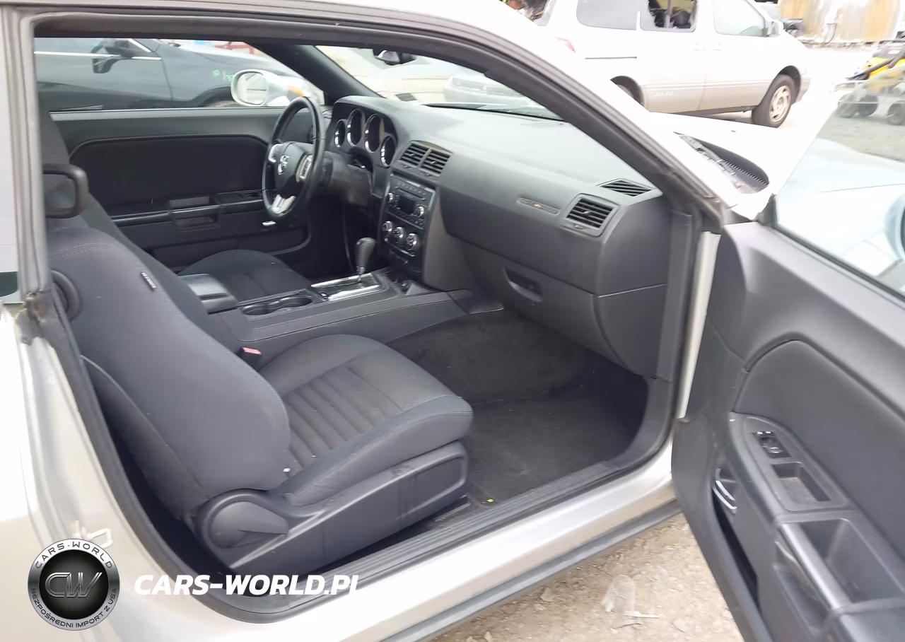2012 Dodge Challenger Sxt VIN:2C3CDYAG0CH118064 - 5