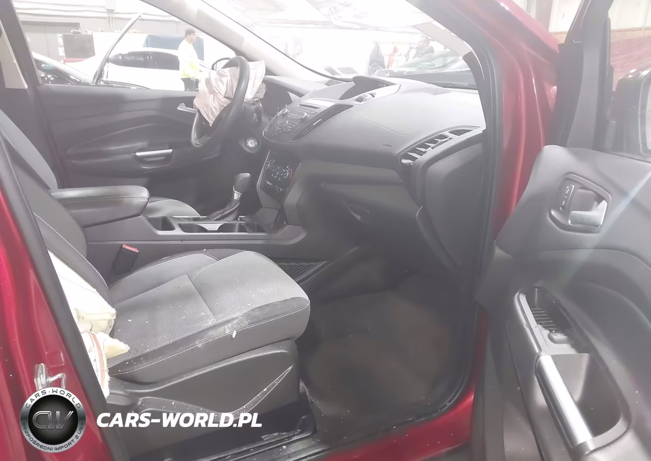 2017 Ford Escape Se VIN:1FMCU9GD1HUE19814 - 5