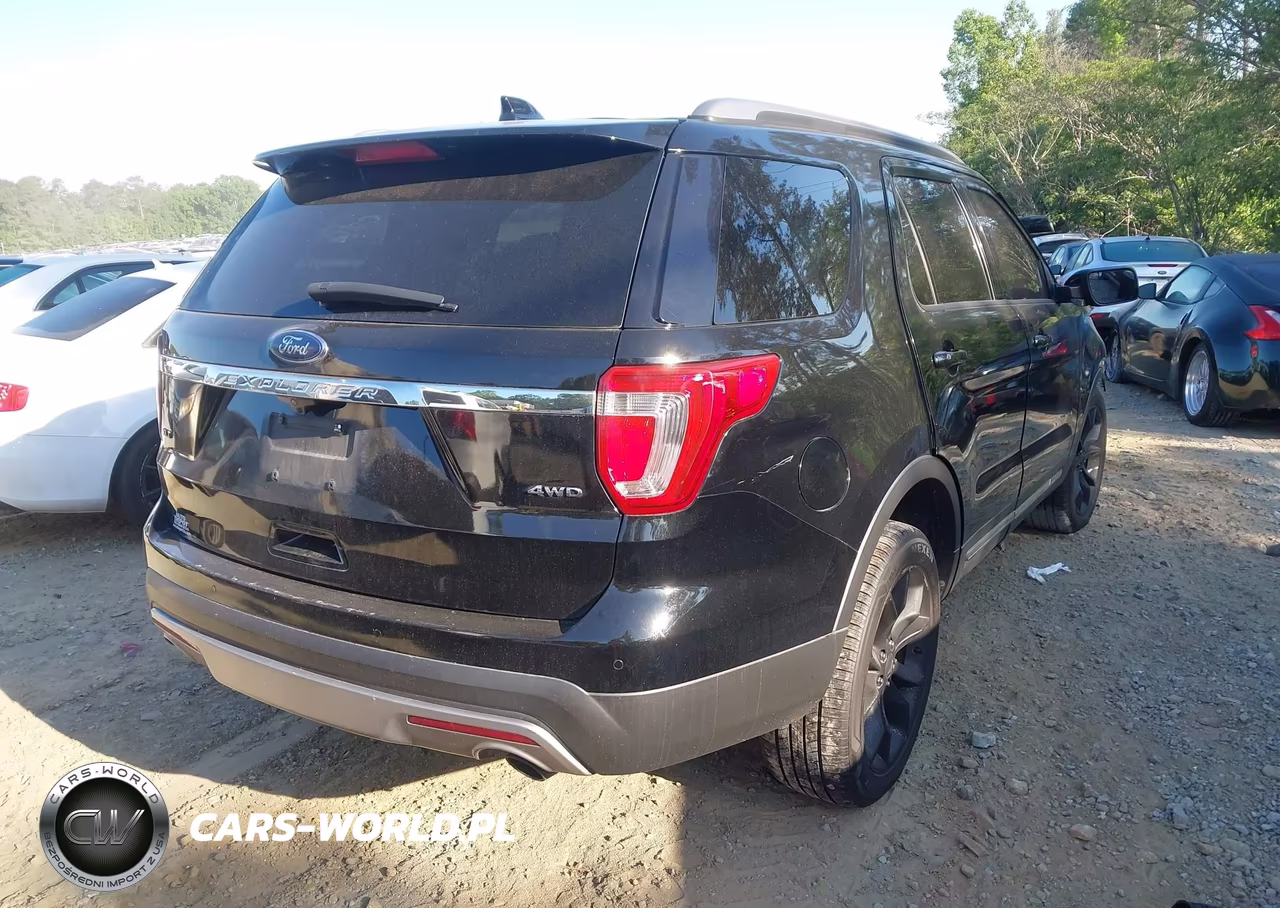 2017 Ford Explorer Xlt VIN:1FM5K8D89HGC79753 - 4