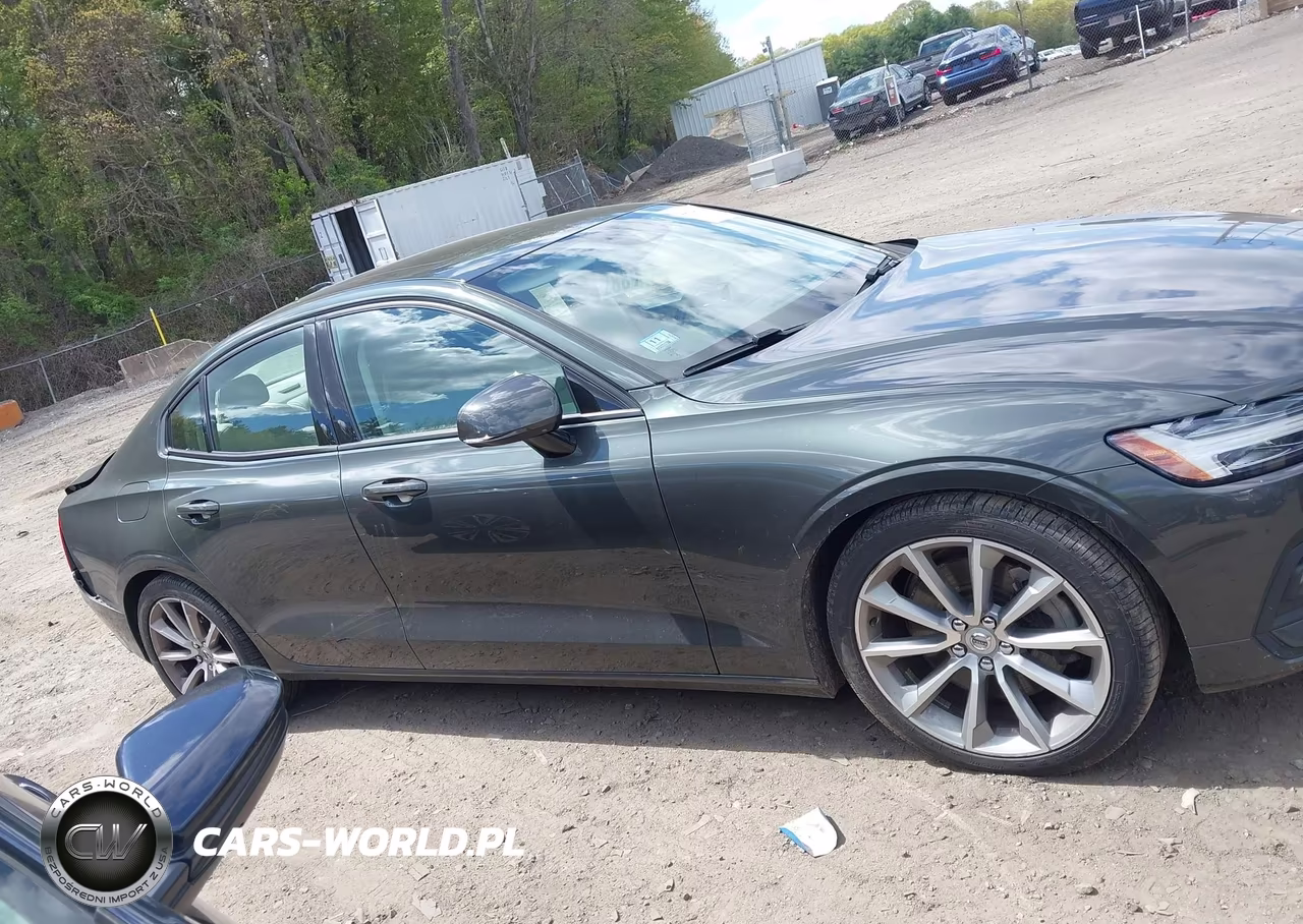 2021 Volvo S60 T6 Momentum VIN:7JRA22TKXMG092420 - 13