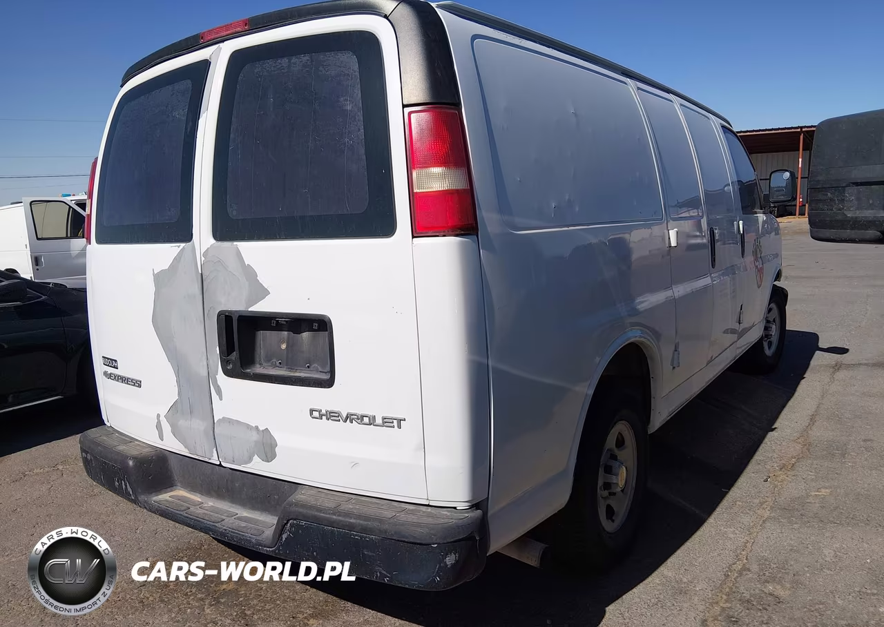 2004 Chevrolet Express VIN:1GCFG15XX41176300 - 4
