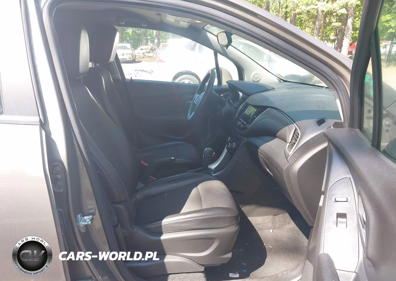 2021 Chevrolet Trax Awd Lt VIN:KL7CJPSM7MB364832 - 5