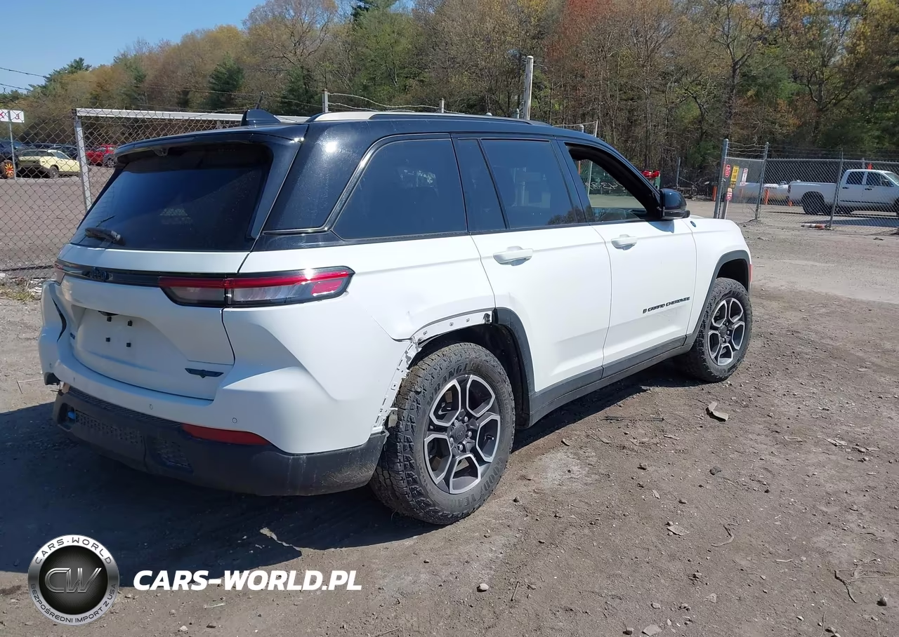 2023 Jeep Grand Cherokee 4Xe Trailhawk VIN:1C4RJYC63P8790991 - 4