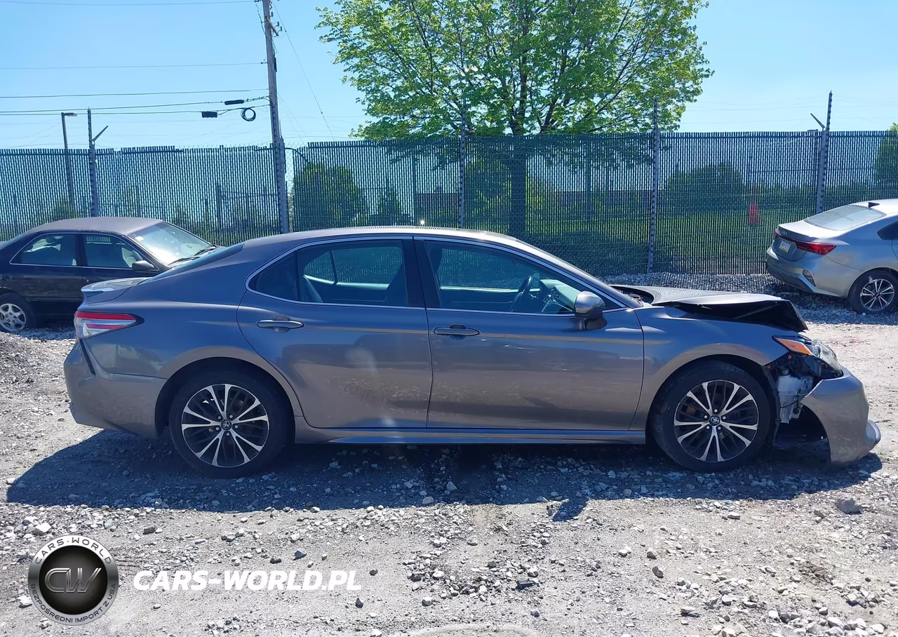 2018 Toyota Camry Se VIN:4T1B11HK5JU128273 - 12