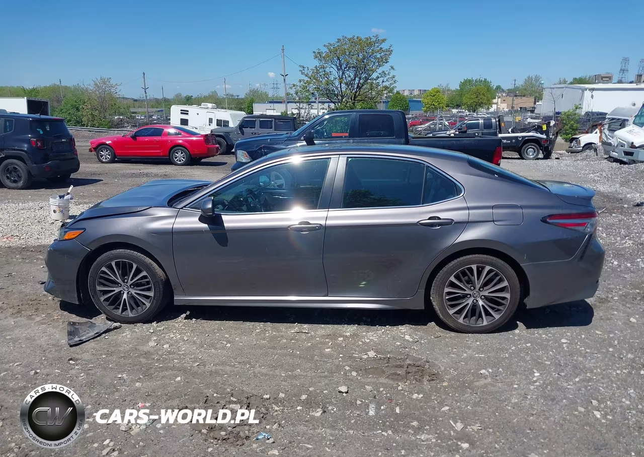 2018 Toyota Camry Se VIN:4T1B11HK5JU128273 - 13