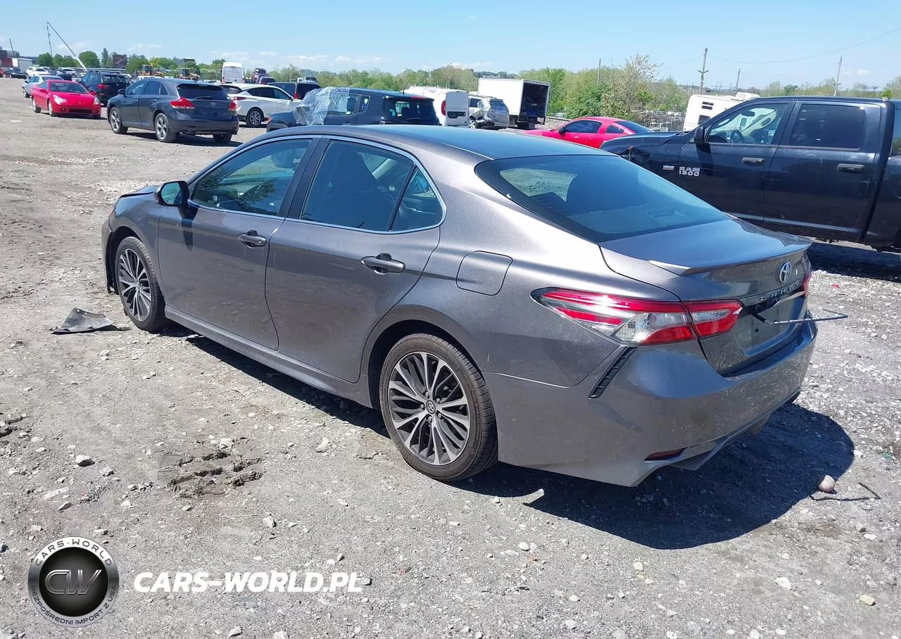 2018 Toyota Camry Se VIN:4T1B11HK5JU128273 - 3