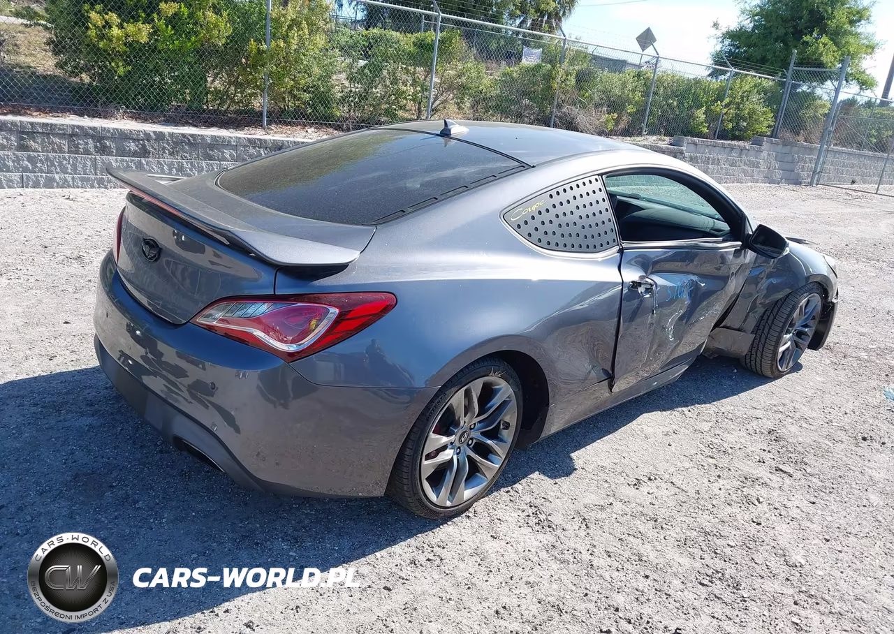 2015 Hyundai Genesis 3.8 Ultimate VIN:KMHHU6KJXFU129148 - 4