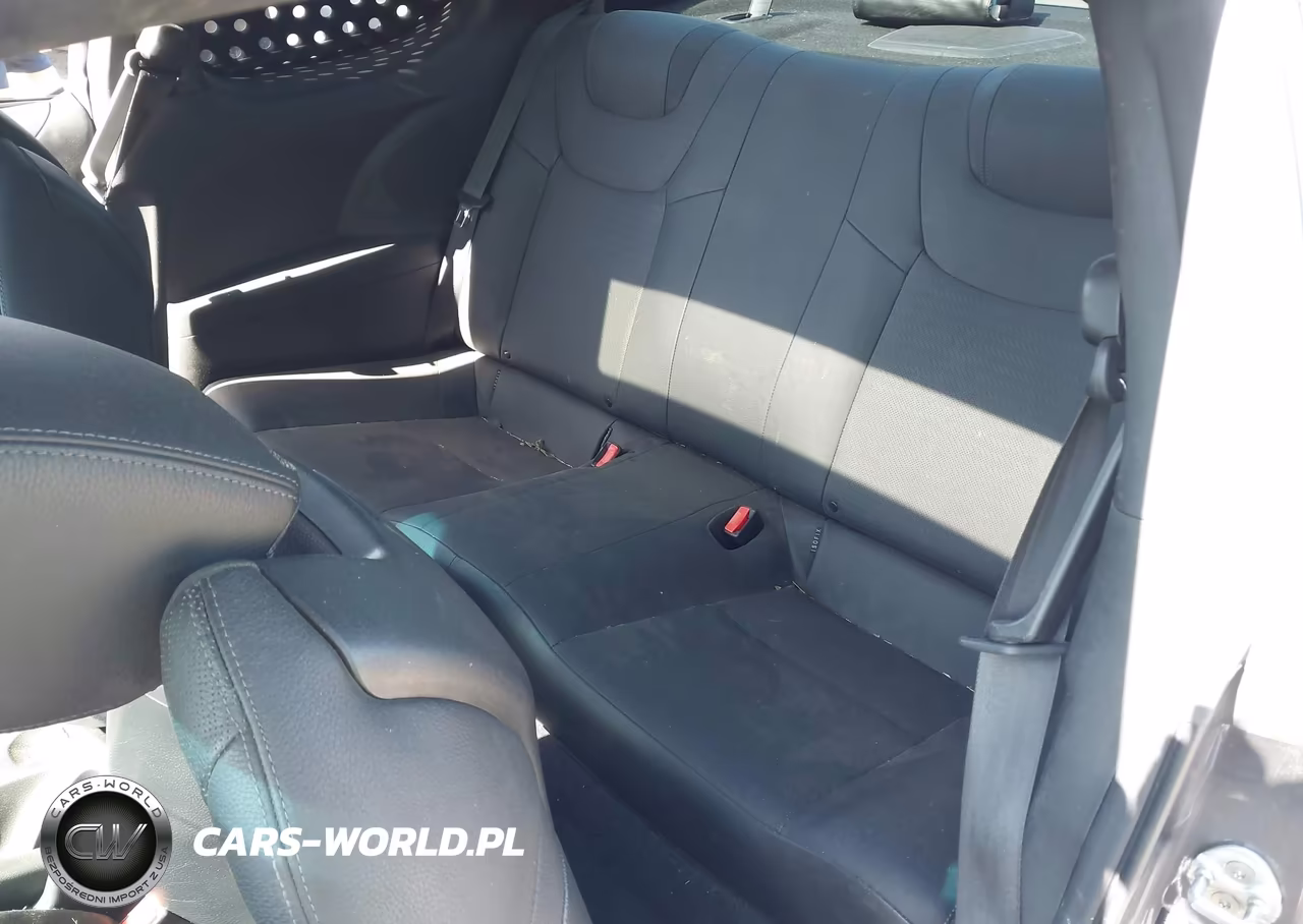2015 Hyundai Genesis 3.8 Ultimate VIN:KMHHU6KJXFU129148 - 8