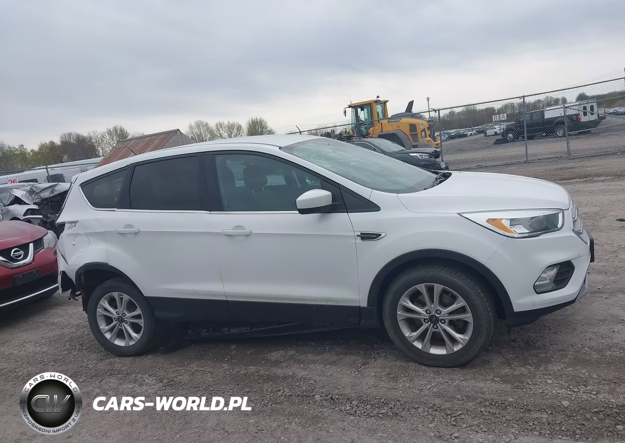 2017 Ford Escape Se VIN:1FMCU9GD7HUB25706 - 13