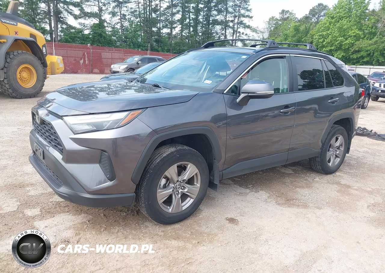 2023 Toyota Rav4 Xle VIN:2T3W1RFV9PW299640 - 2