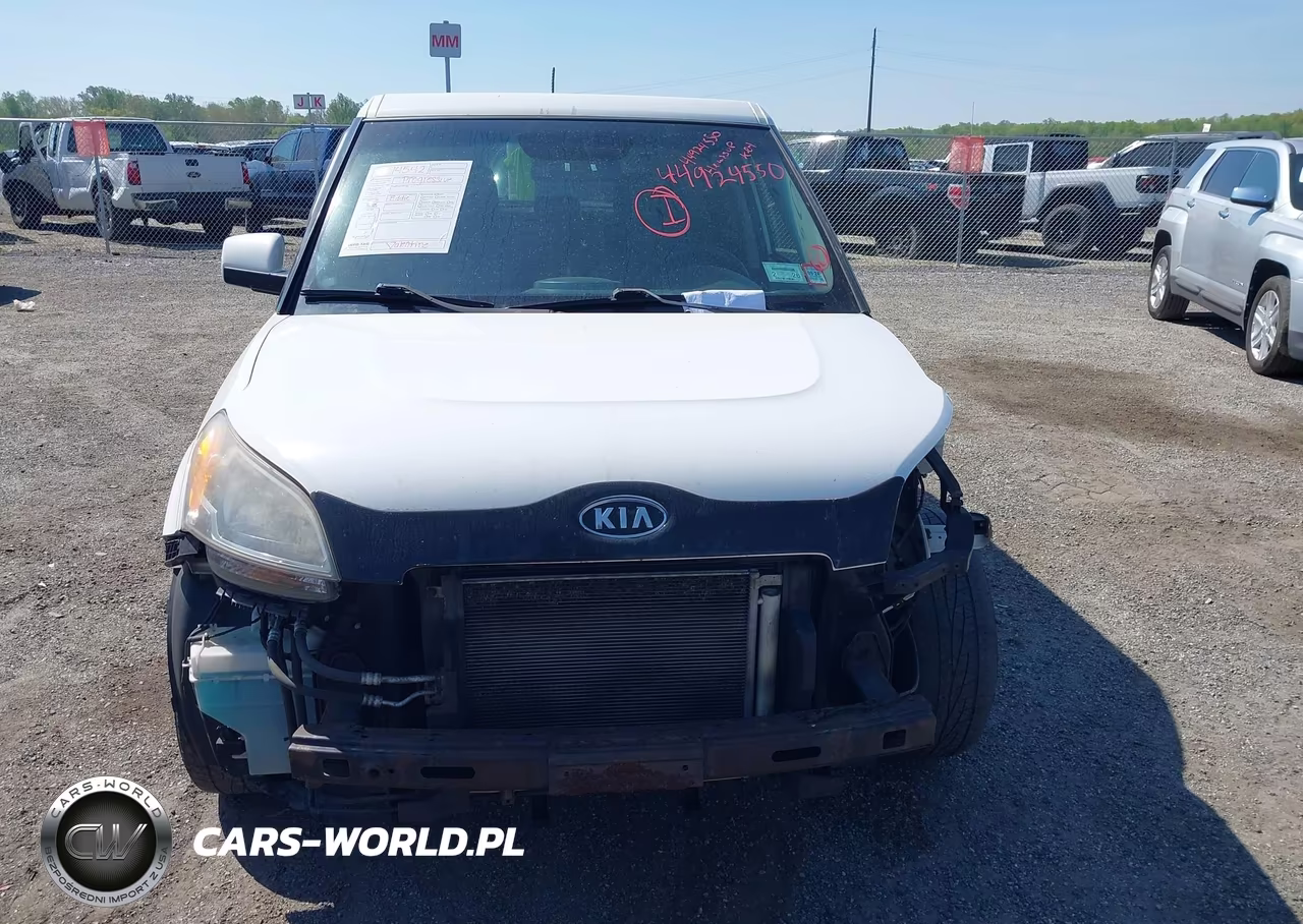 2011 Kia Soul + VIN:KNDJT2A24B7716840 - 12