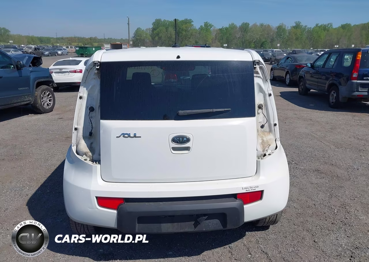 2011 Kia Soul + VIN:KNDJT2A24B7716840 - 16