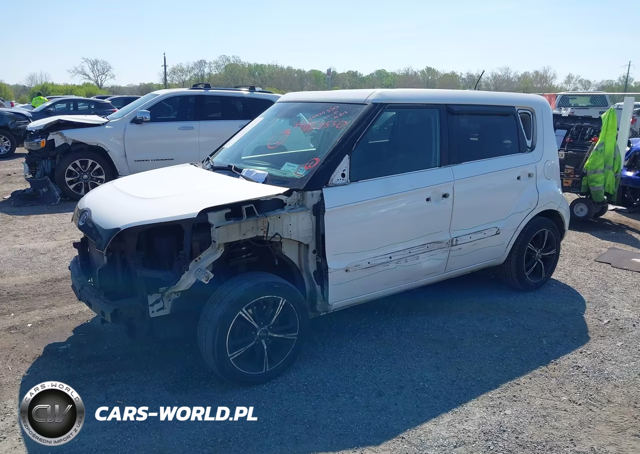 2011 Kia Soul + VIN:KNDJT2A24B7716840 - 2