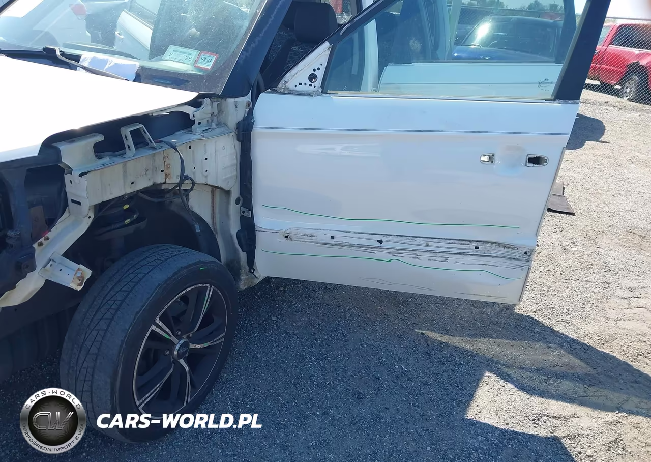2011 Kia Soul + VIN:KNDJT2A24B7716840 - 6