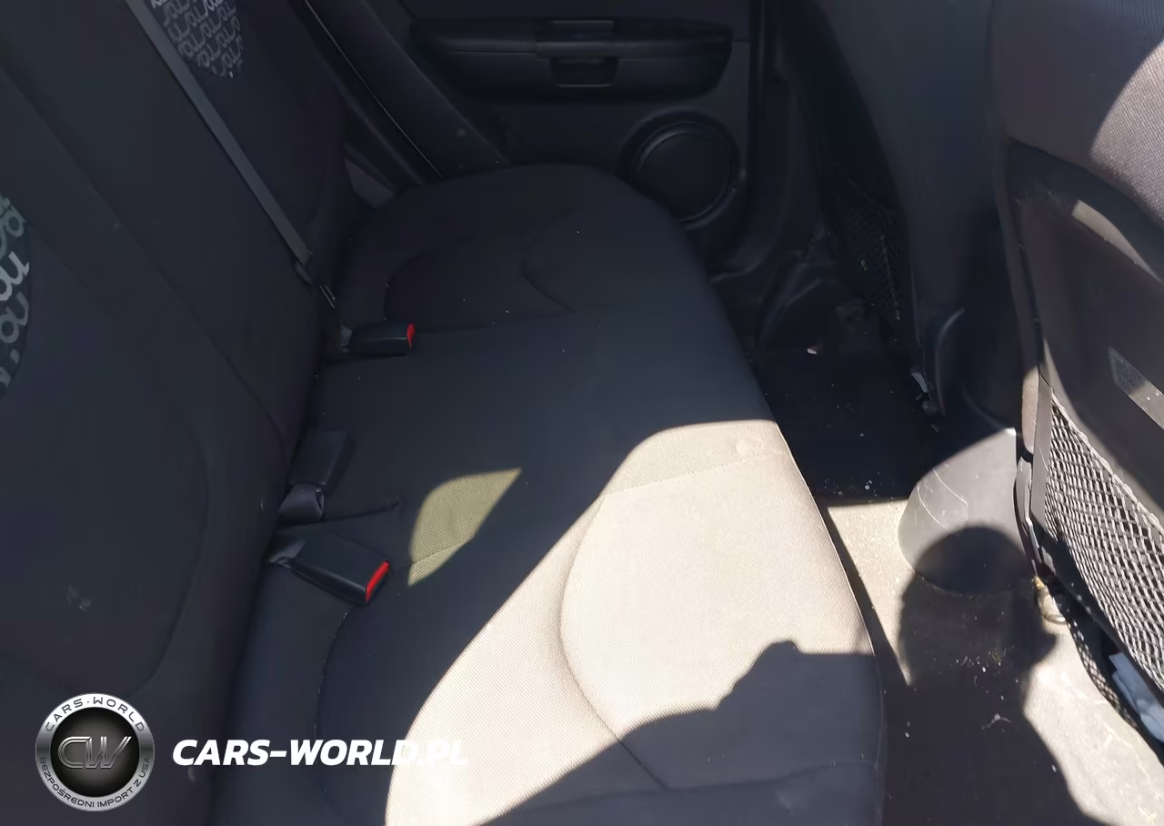2011 Kia Soul + VIN:KNDJT2A24B7716840 - 8