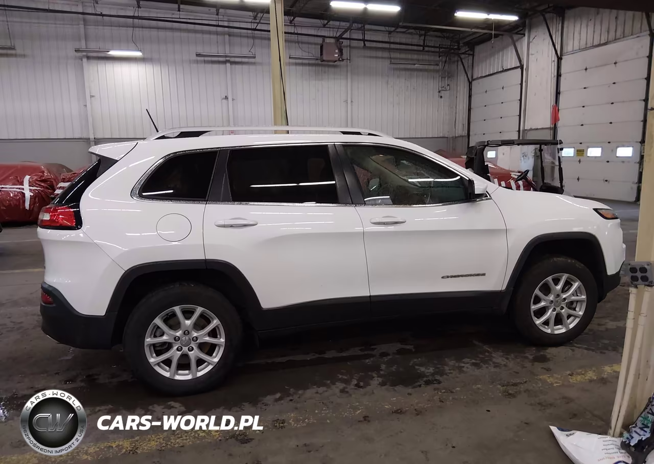 2016 Jeep Cherokee Latitude VIN:1C4PJMCS4GW254947 - 13