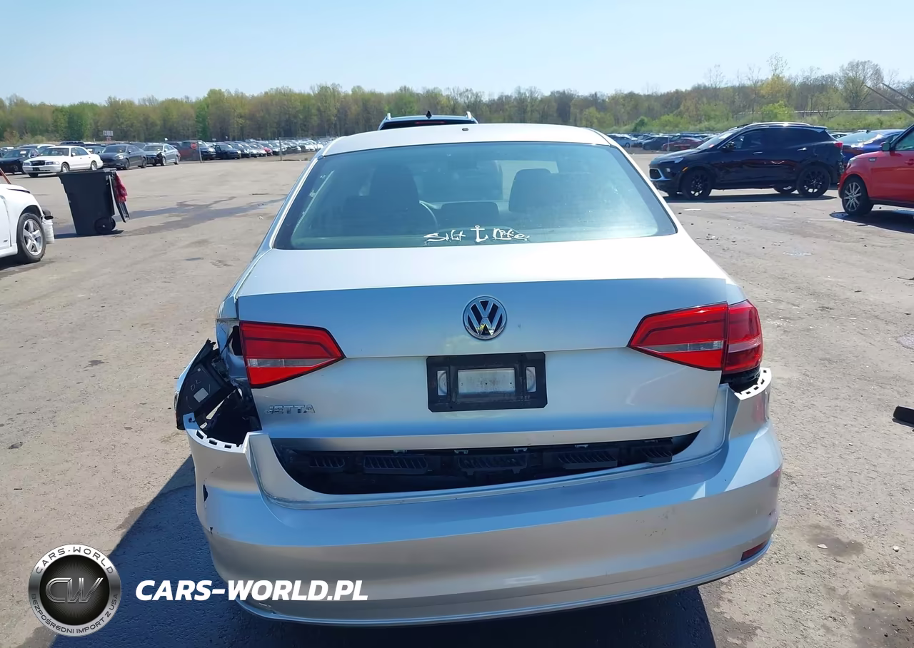 2015 Volkswagen Jetta 2.0L S VIN:3VW2K7AJ5FM412811 - 17
