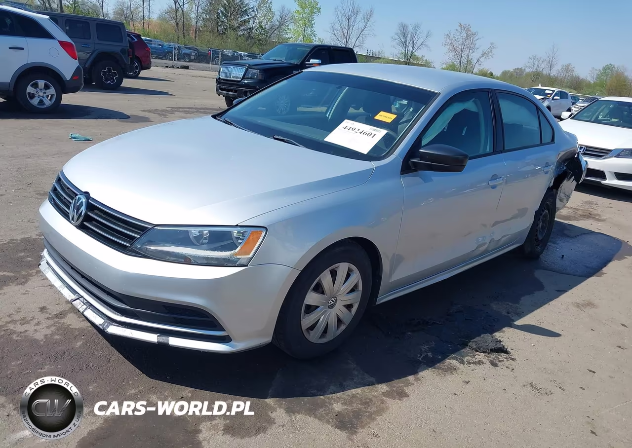 2015 Volkswagen Jetta 2.0L S VIN:3VW2K7AJ5FM412811 - 2