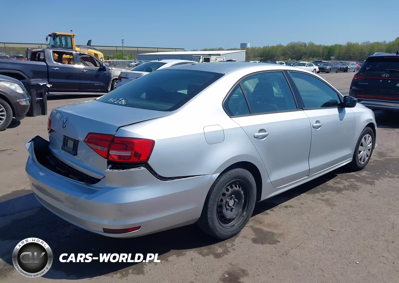 2015 Volkswagen Jetta 2.0L S VIN:3VW2K7AJ5FM412811 - 4