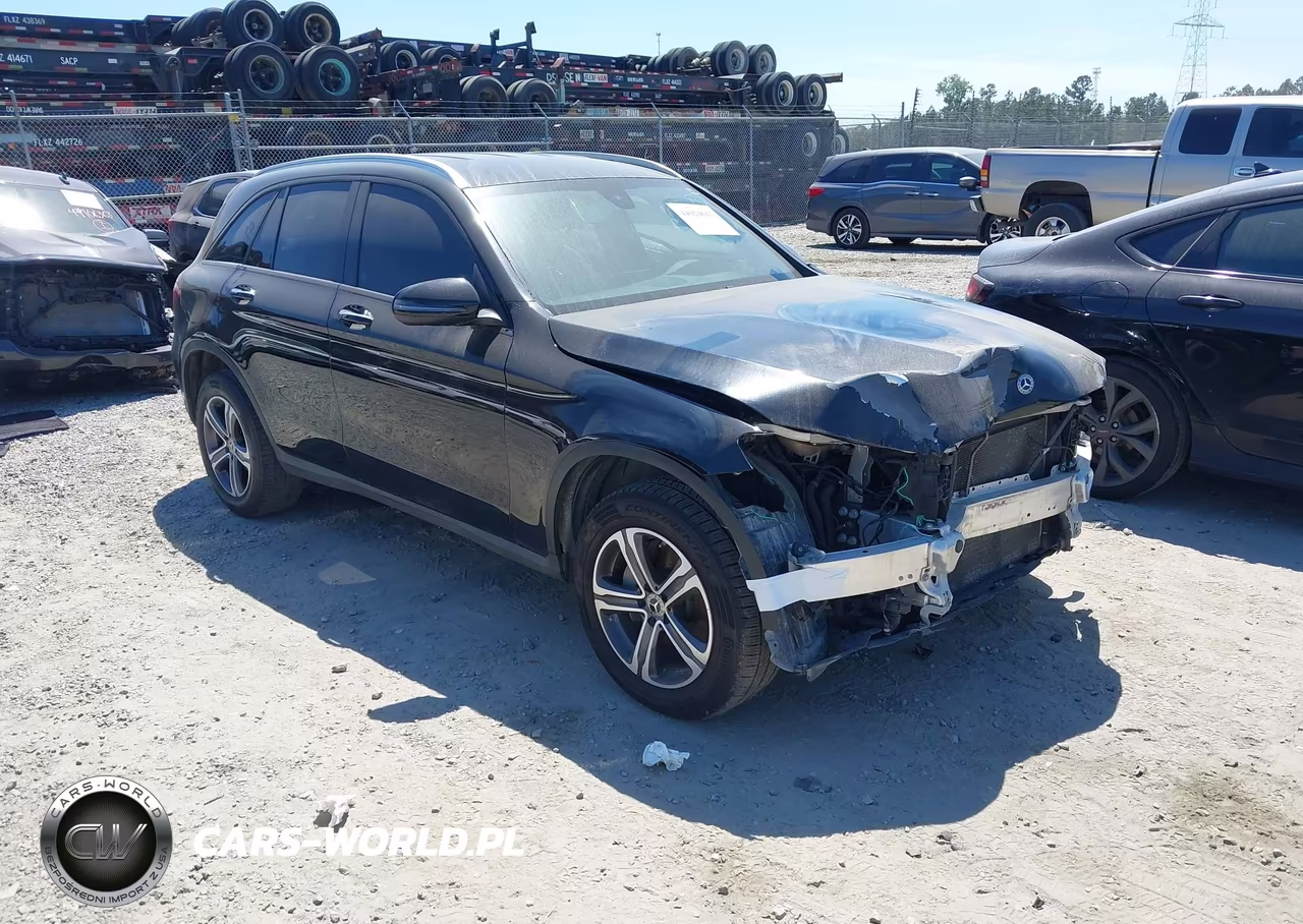 2019 Mercedes-Benz Glc 300 – zdjęcie 1 z 17