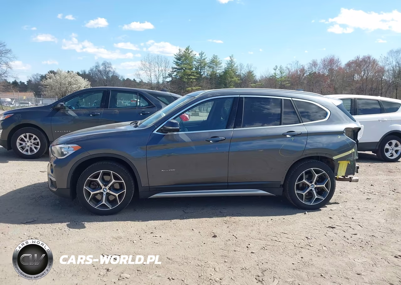 2018 BMW X1 xDrive28I VIN:WBXHT3C34J5F92272 - 14