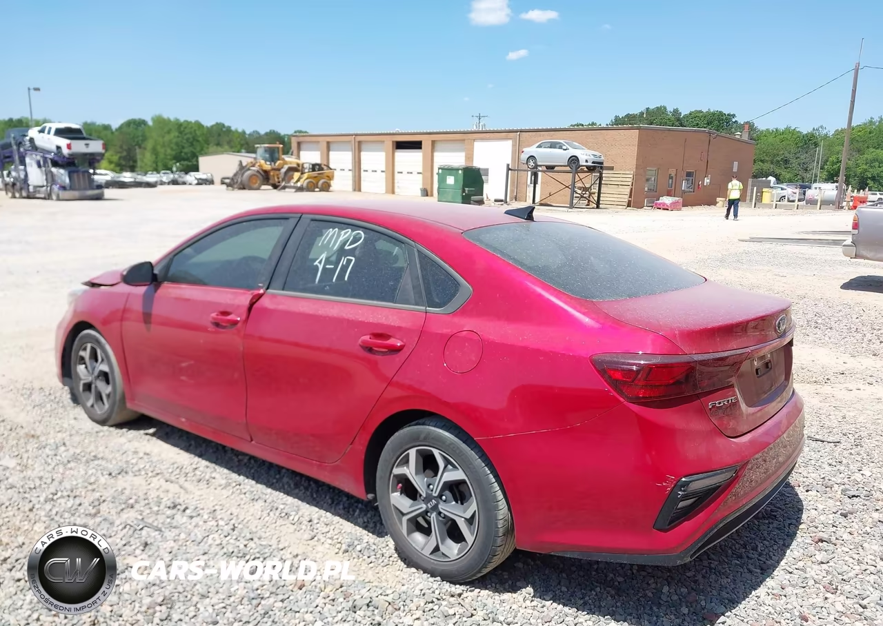 2020 Kia Forte Lxs VIN:3KPF24AD4LE247238 - 3