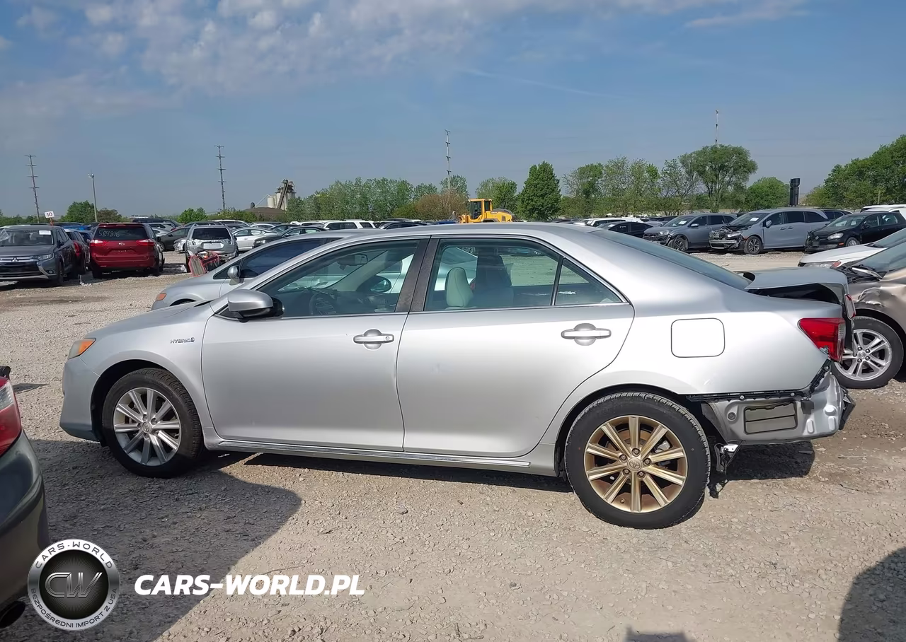 2014 Toyota Camry Hybrid Xle VIN:4T1BD1FK7EU123883 - 15