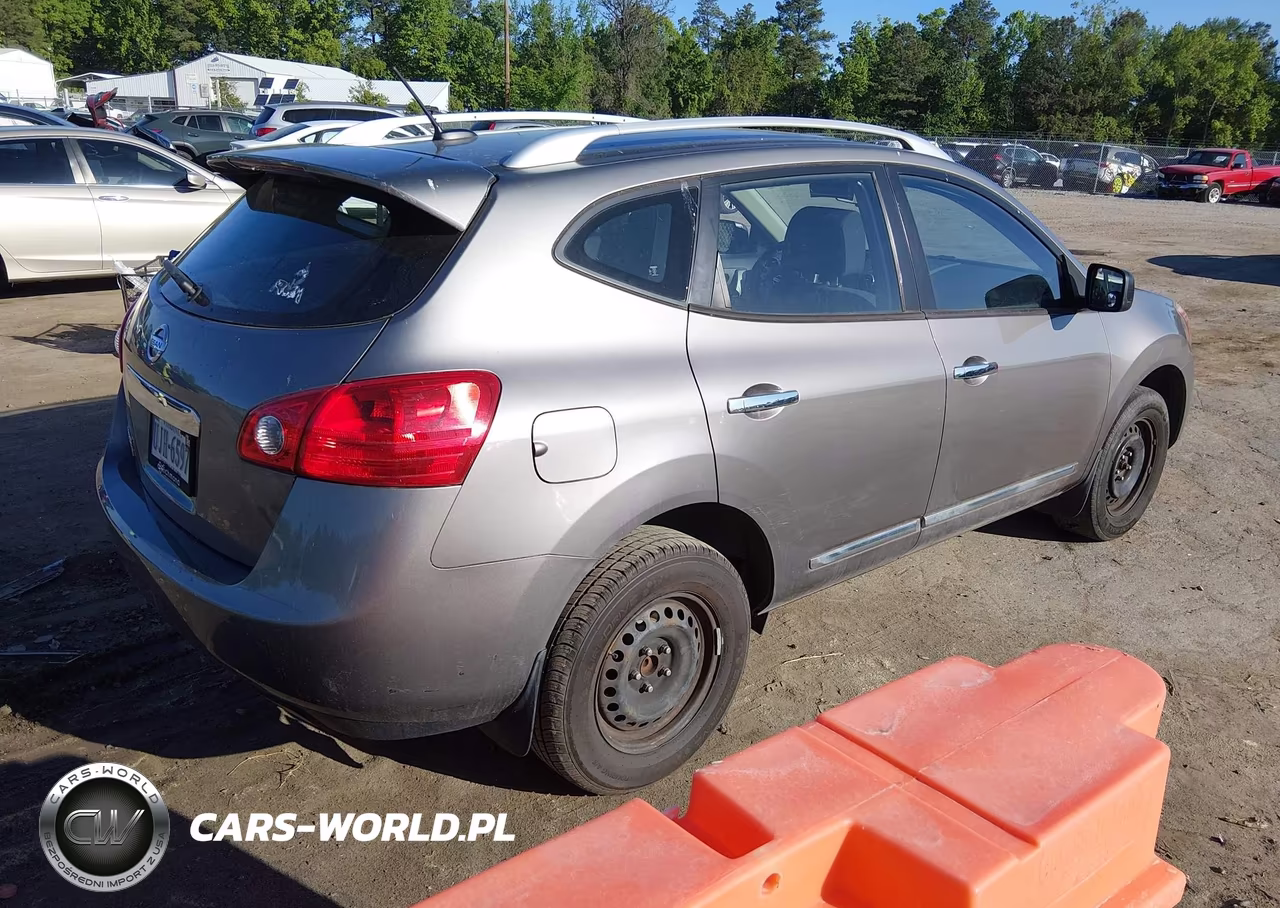 2014 Nissan Rogue Select S VIN:JN8AS5MT8EW623651 - 4