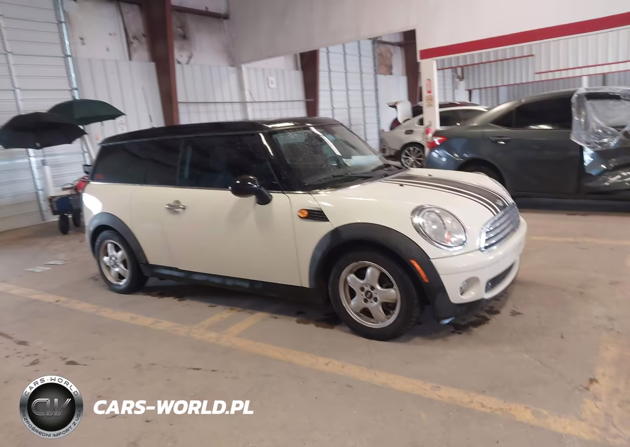 2010 Mini Cooper Clubman VIN:WMWML3C51ATX37898 - 13
