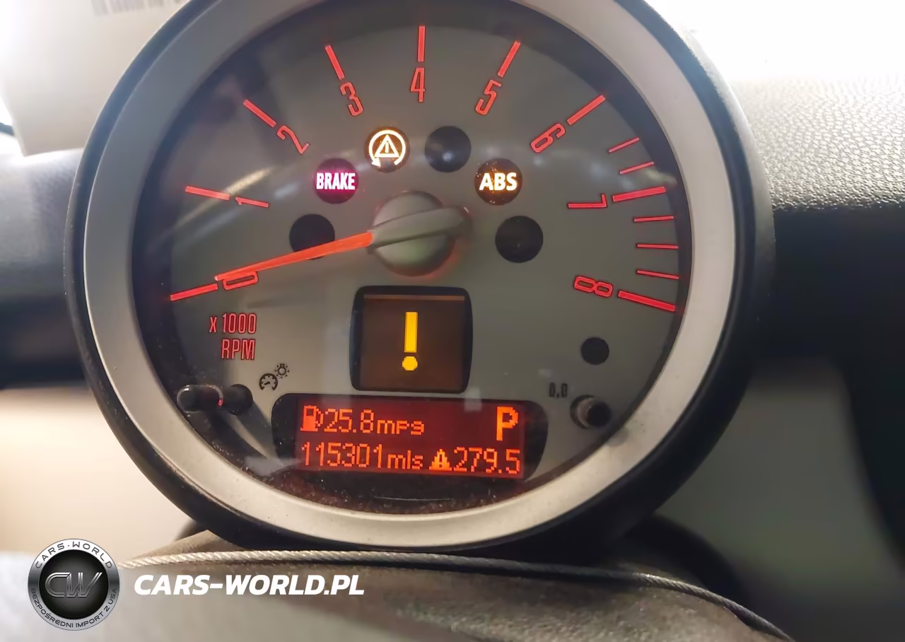2010 Mini Cooper Clubman VIN:WMWML3C51ATX37898 - 15