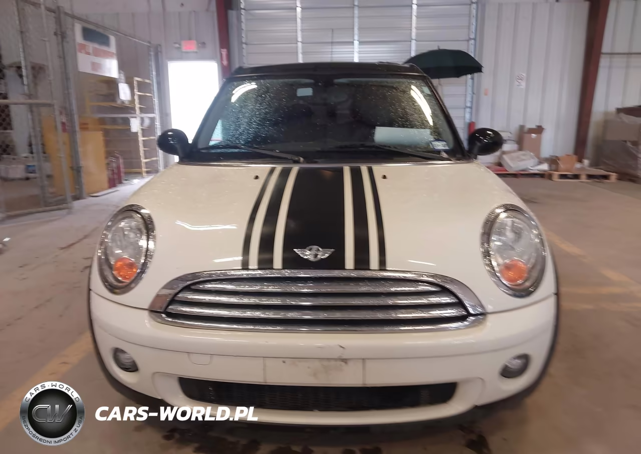 2010 Mini Cooper Clubman VIN:WMWML3C51ATX37898 - 6