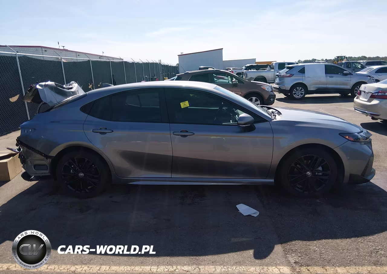 2025 Toyota Camry Se VIN:4T1DAACK3SU605381 - 14