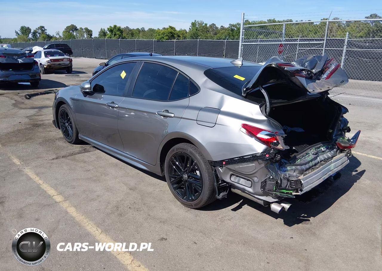 2025 Toyota Camry Se VIN:4T1DAACK3SU605381 - 3