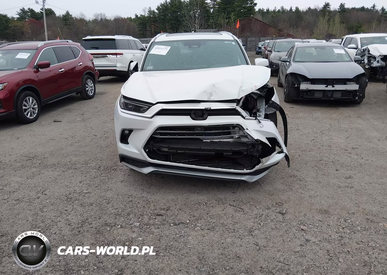 2024 Toyota Grand Highlander Hybrid Platinum Max VIN:5TDADAB56RS004247 - 13