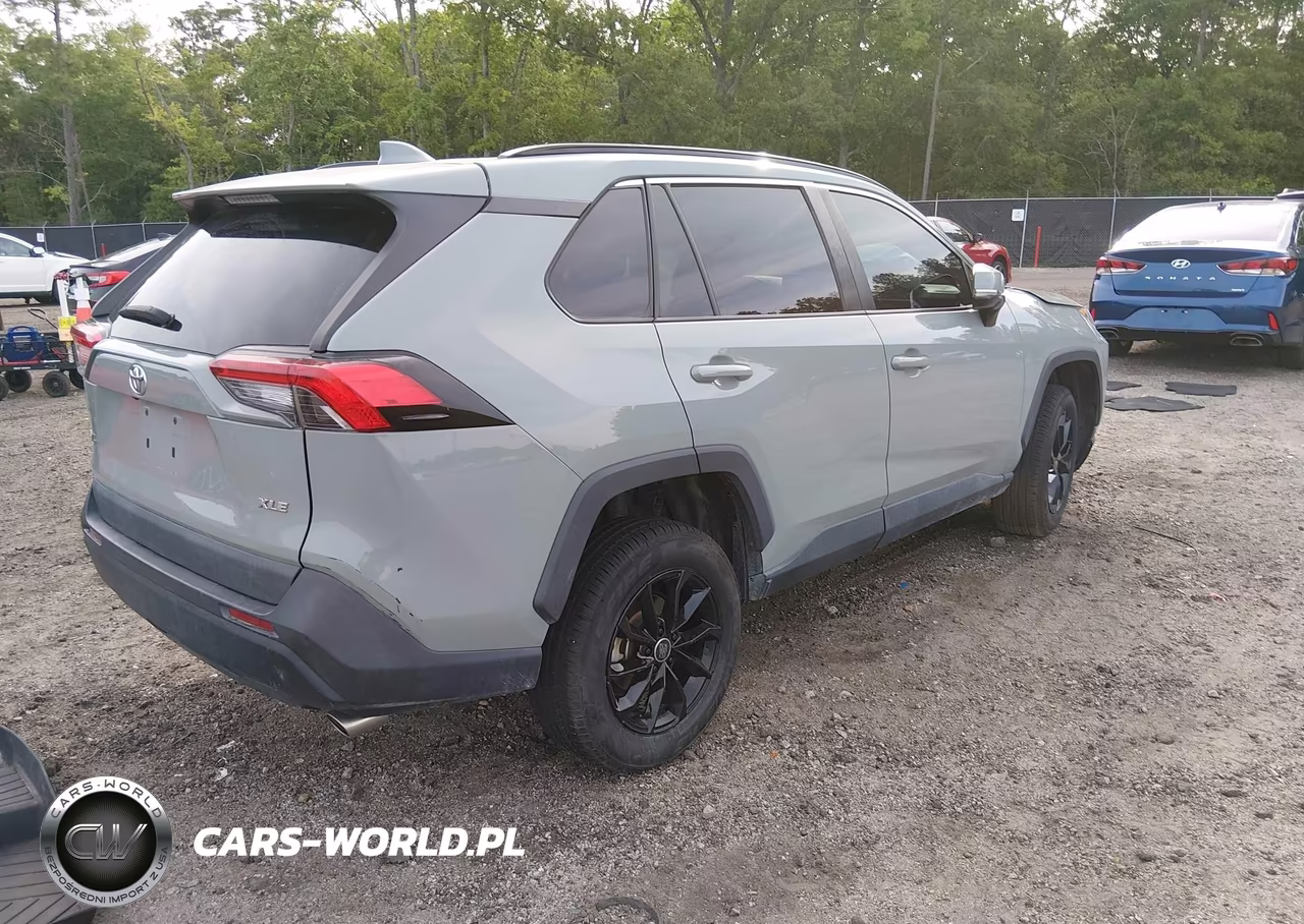 2021 Toyota Rav4 Xle VIN:2T3W1RFV1MW137240 - 4
