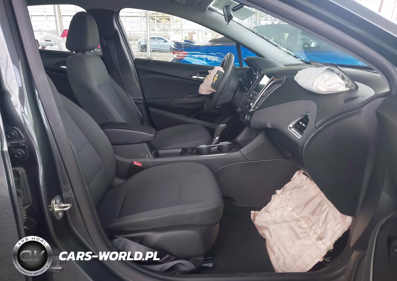 2019 Chevrolet Cruze Lt VIN:3G1BE6SM7KS596435 - 5