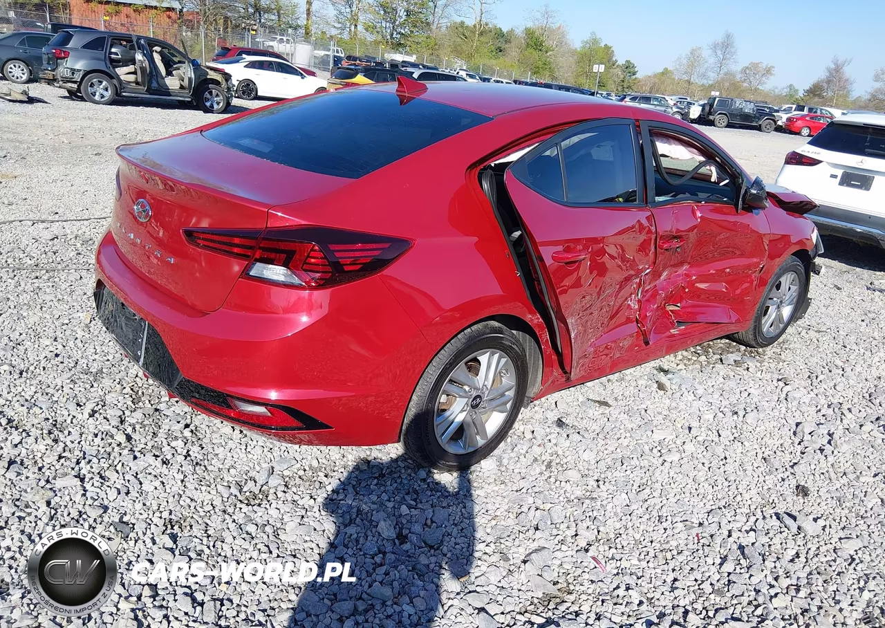 2020 Hyundai Elantra Value Edition VIN:5NPD84LF5LH544826 - 4